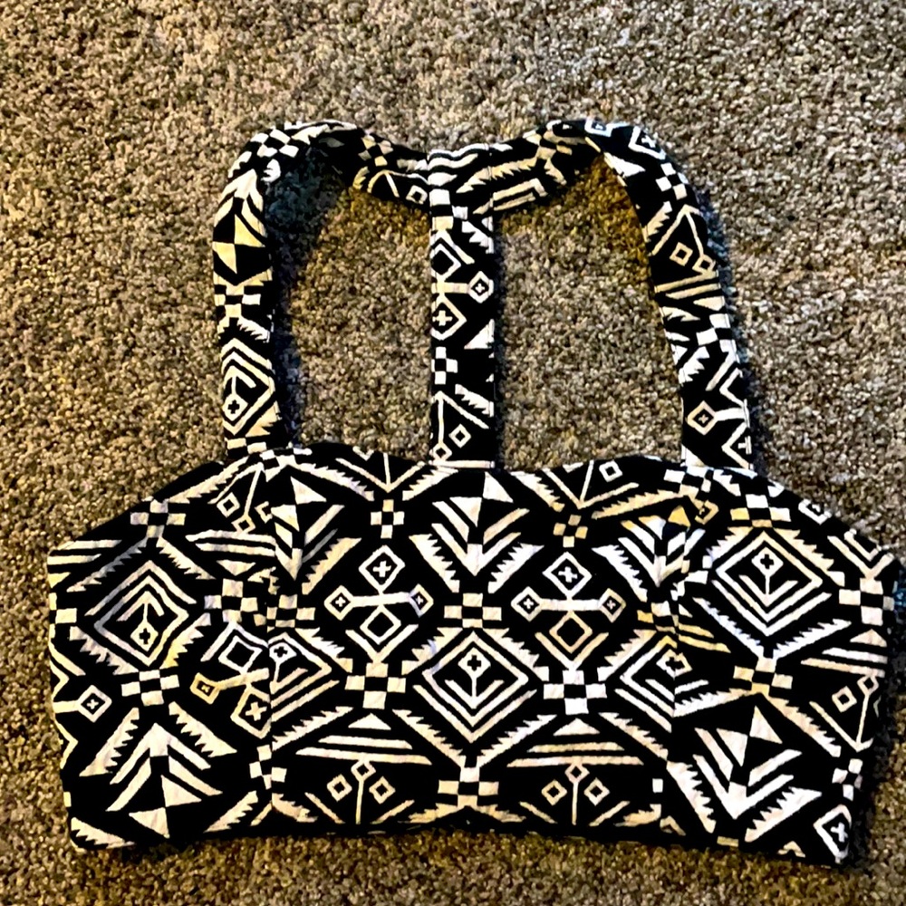 Forever 21 Crop Top Size M